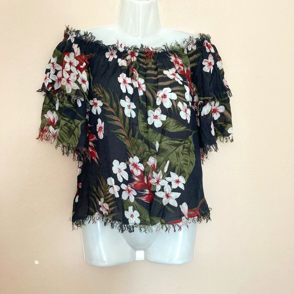 CHASER Off The Shoulder Frayed Blouse Top Hibiscus Floral Print Lightweight M